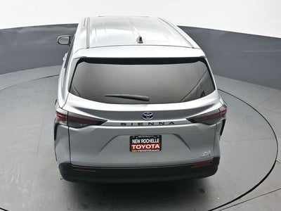 2023 Toyota Sienna XLE 8 Passenger