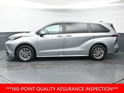 2025 Toyota Sienna XLE 8 Passenger