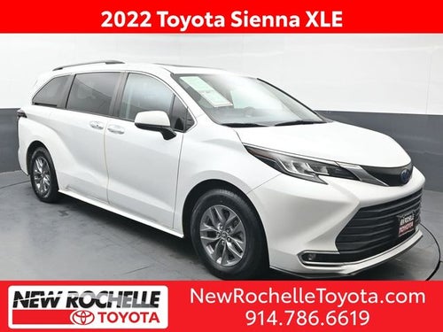 2022 Toyota Sienna XLE 7 Passenger