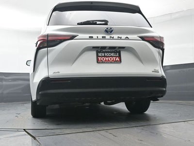 2022 Toyota Sienna XLE 7 Passenger
