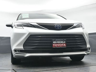 2022 Toyota Sienna XLE 7 Passenger