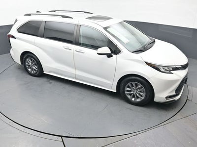 2022 Toyota Sienna XLE 7 Passenger
