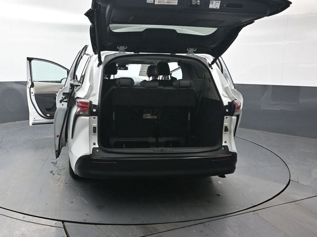 2022 Toyota Sienna XLE 7 Passenger