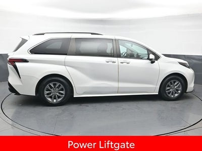 2022 Toyota Sienna XLE 7 Passenger