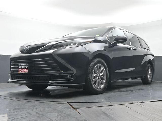 2026 Toyota Sienna XLE 7 Passenger