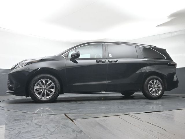 2026 Toyota Sienna XLE 7 Passenger
