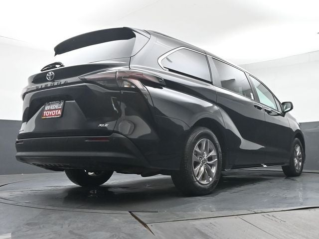 2026 Toyota Sienna XLE 7 Passenger