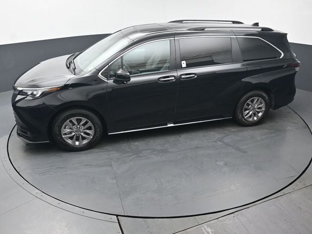 2026 Toyota Sienna XLE 7 Passenger