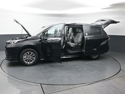 2026 Toyota Sienna XLE 7 Passenger