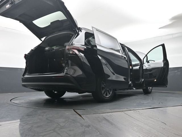 2026 Toyota Sienna XLE 7 Passenger
