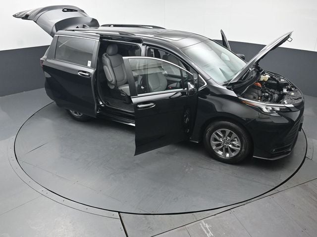 2026 Toyota Sienna XLE 7 Passenger