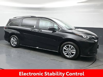 2026 Toyota Sienna XLE 7 Passenger
