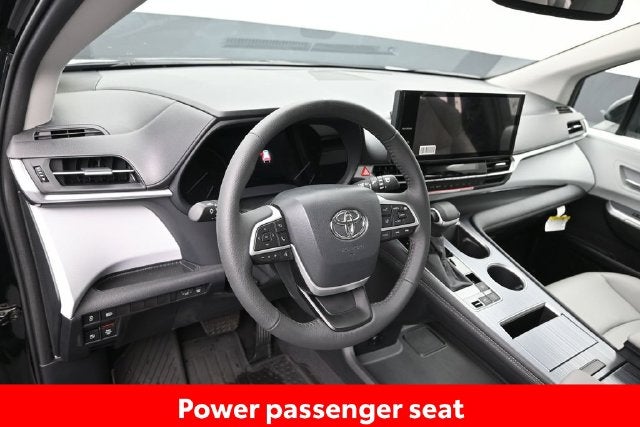 2026 Toyota Sienna XLE 7 Passenger