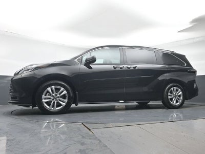 2026 Toyota Sienna XLE 7 Passenger