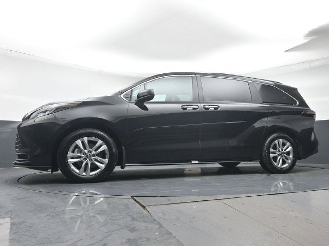 2026 Toyota Sienna XLE 7 Passenger