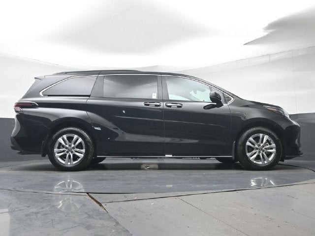 2026 Toyota Sienna XLE 7 Passenger