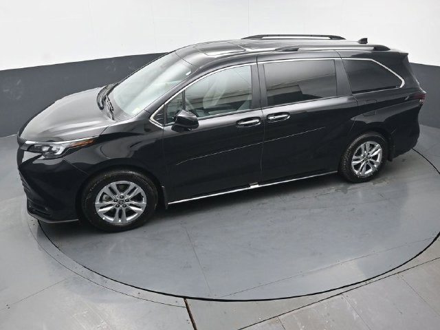 2026 Toyota Sienna XLE 7 Passenger
