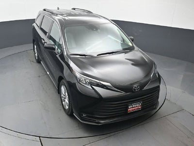 2026 Toyota Sienna XLE 7 Passenger