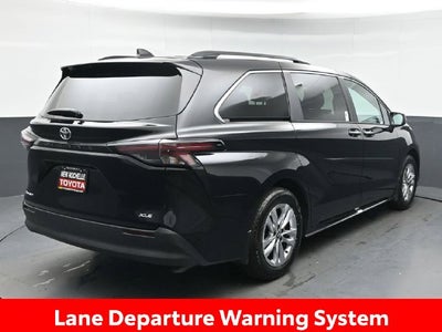 2026 Toyota Sienna XLE 7 Passenger