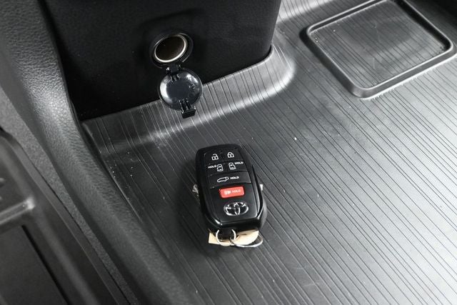 2026 Toyota Sienna XLE 7 Passenger