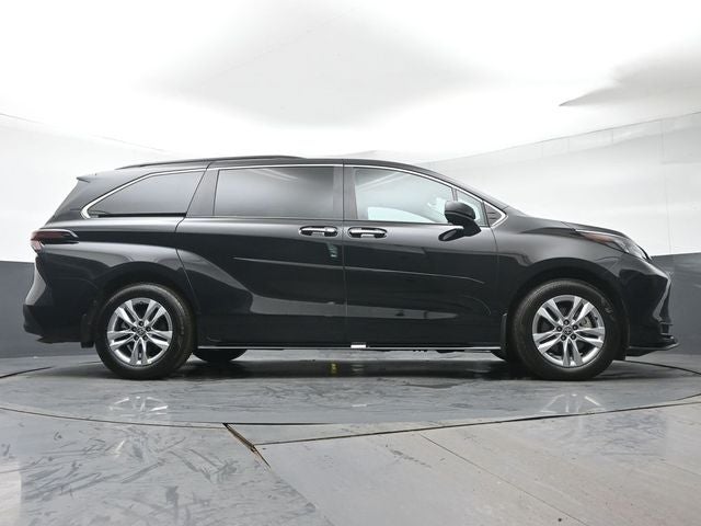 2026 Toyota Sienna XLE 7 Passenger