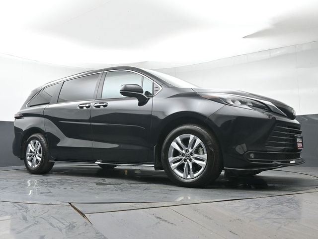 2026 Toyota Sienna XLE 7 Passenger