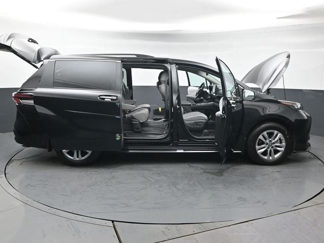 2026 Toyota Sienna XLE 7 Passenger