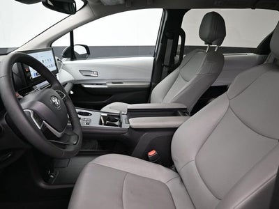 2025 Toyota Sienna XLE 7 Passenger