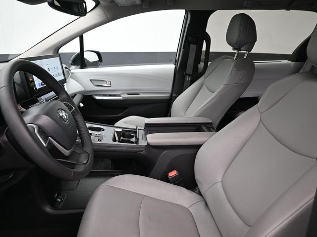 2025 Toyota Sienna XLE 7 Passenger
