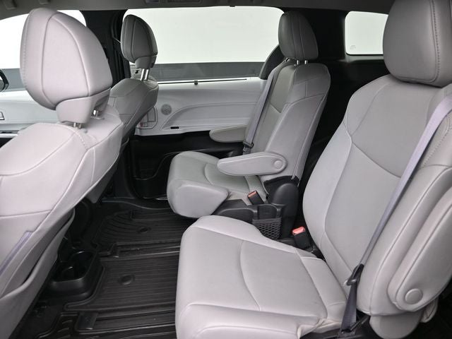 2025 Toyota Sienna XLE 7 Passenger