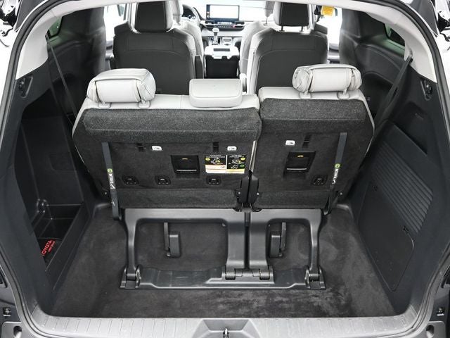 2025 Toyota Sienna XLE 7 Passenger