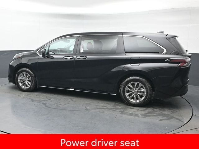 2025 Toyota Sienna XLE 7 Passenger
