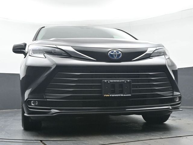 2025 Toyota Sienna XLE 7 Passenger