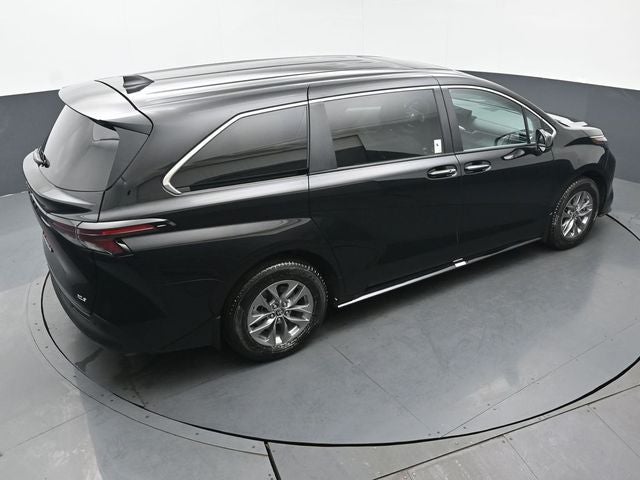 2025 Toyota Sienna XLE 7 Passenger