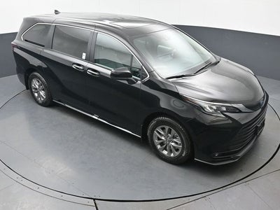 2025 Toyota Sienna XLE 7 Passenger