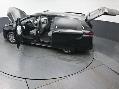 2025 Toyota Sienna XLE 7 Passenger