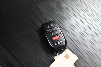 2026 Toyota Sienna XLE 7 Passenger