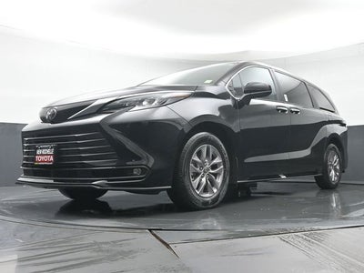 2026 Toyota Sienna XLE 7 Passenger