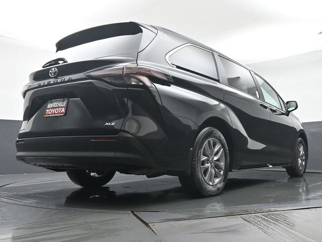 2026 Toyota Sienna XLE 7 Passenger