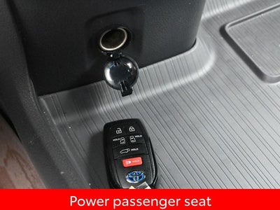 2023 Toyota Sienna Limited 7 Passenger