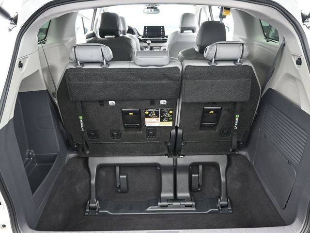 2023 Toyota Sienna Limited 7 Passenger