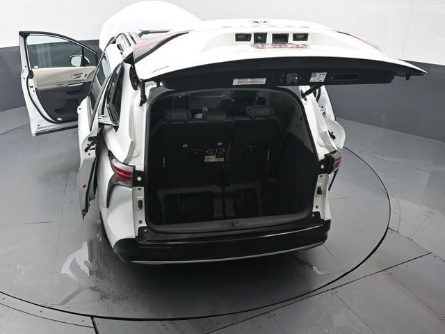 2023 Toyota Sienna Limited 7 Passenger