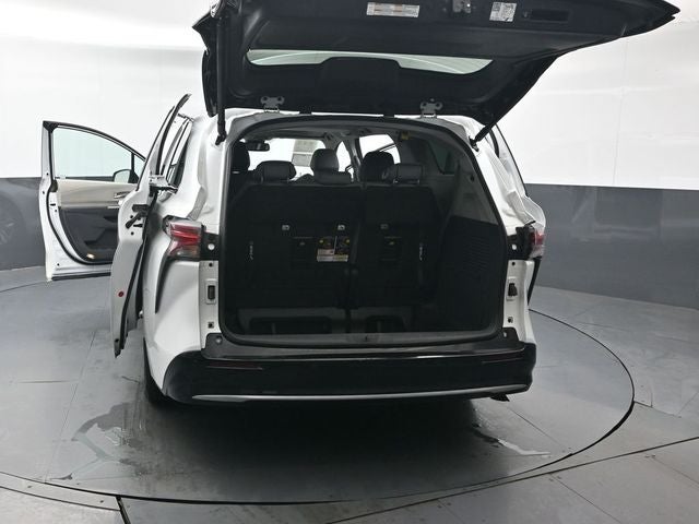 2023 Toyota Sienna Limited 7 Passenger