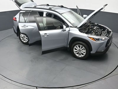 2024 Toyota Corolla Cross LE