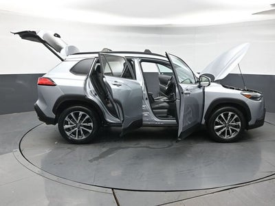 2023 Toyota Corolla Cross XLE