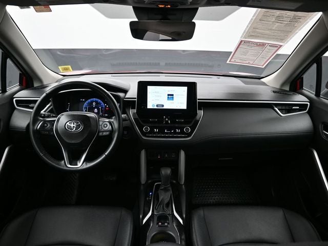 2025 Toyota Corolla Cross XLE