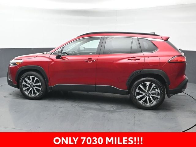 2025 Toyota Corolla Cross XLE