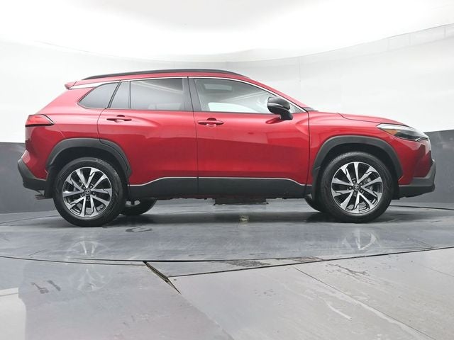 2025 Toyota Corolla Cross XLE