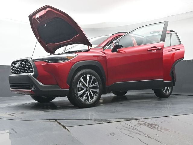 2025 Toyota Corolla Cross XLE