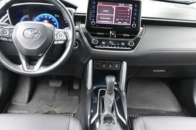 2022 Toyota Corolla Cross XLE